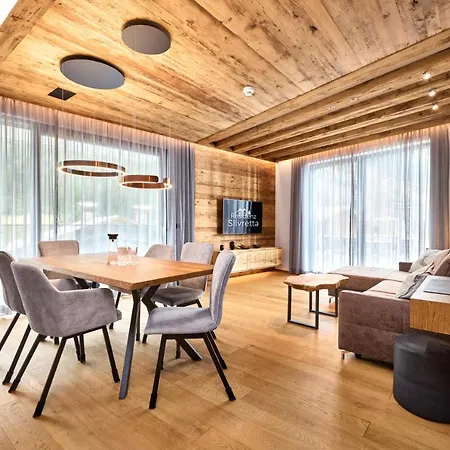 Luxurioese Chalet-apartment In Der Residenz Silvretta, Inkl Silvretta Card Premium شقة