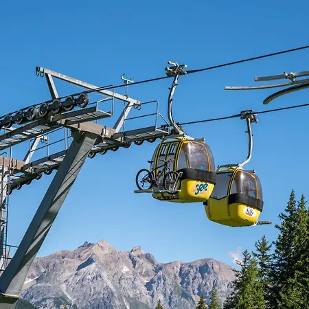 Luxurioese Chalet-apartment In Der Residenz Silvretta
