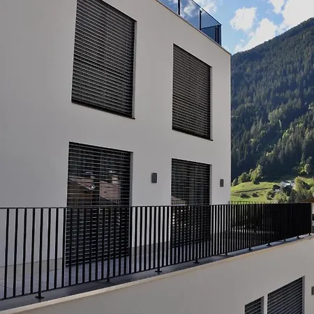 Daire Luxurioese Chalet-apartment In Der Residenz Silvretta