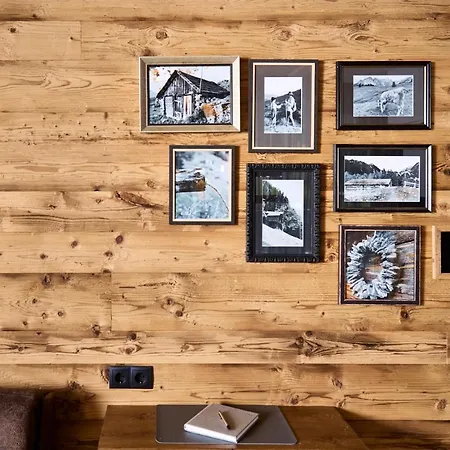 Daire Luxurioese Chalet-apartment In Der Residenz Silvretta See