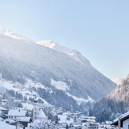 Luxurioese Chalet-apartment In Der Residenz Silvretta *