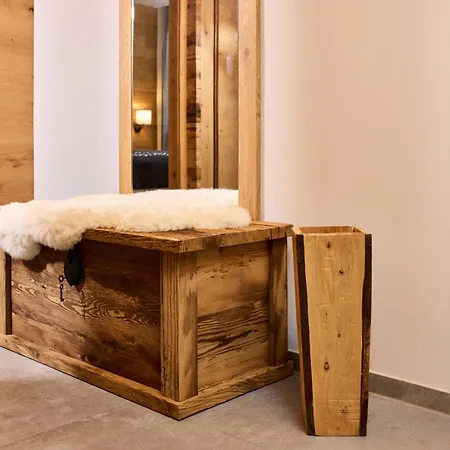 Luxurioese Chalet-apartment In Der Residenz Silvretta Daire *