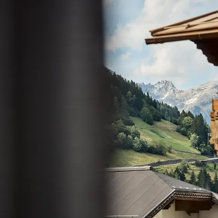 Luxurioese Chalet-apartment In Der Residenz Silvretta *