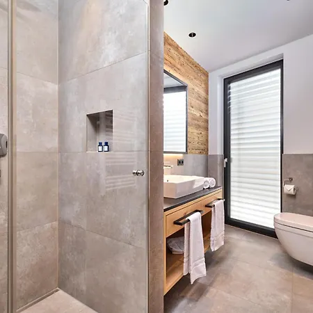 Daire Luxurioese Chalet-apartment In Der Residenz Silvretta *