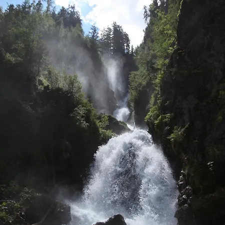 Luxurioese Chalet-apartment In Der Residenz Silvretta Daire See